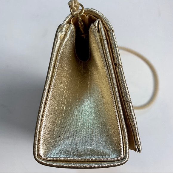 CUTE Claire Gold small purse - Picture 2 of 5